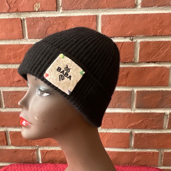 BABA BLACK KNIT  BEANIE O/S UNISEX - Picture 8 of 9